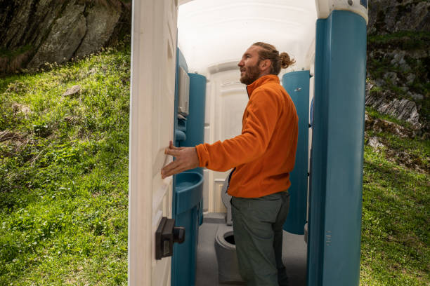 Best Portable restroom trailer rental  in Sanford, FL